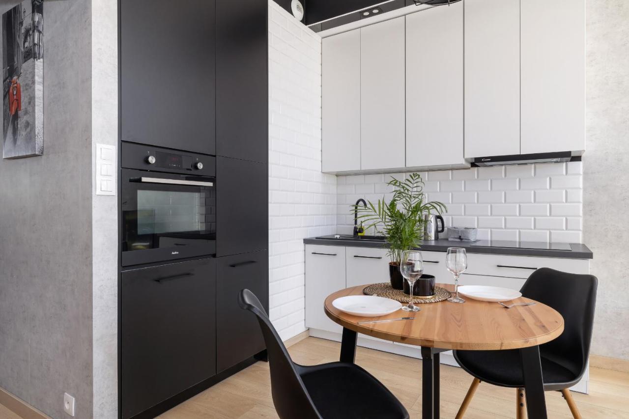 Krakow Studio With Parking & Terrace Near Zalew Bagry By Renters Prestige Kültér fotó