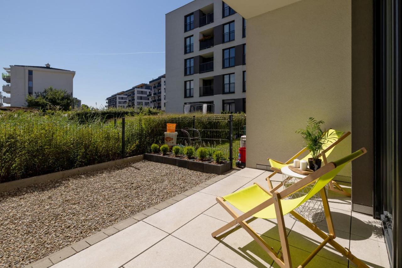 Krakow Studio With Parking & Terrace Near Zalew Bagry By Renters Prestige Kültér fotó