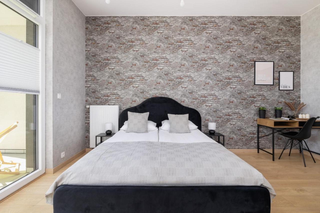 Krakow Studio With Parking & Terrace Near Zalew Bagry By Renters Prestige Kültér fotó