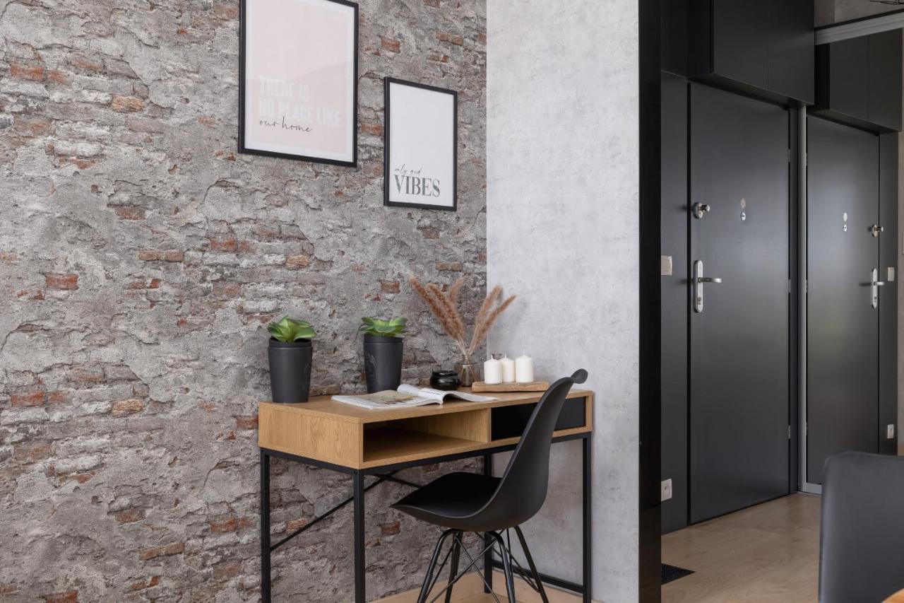 Krakow Studio With Parking & Terrace Near Zalew Bagry By Renters Prestige Kültér fotó